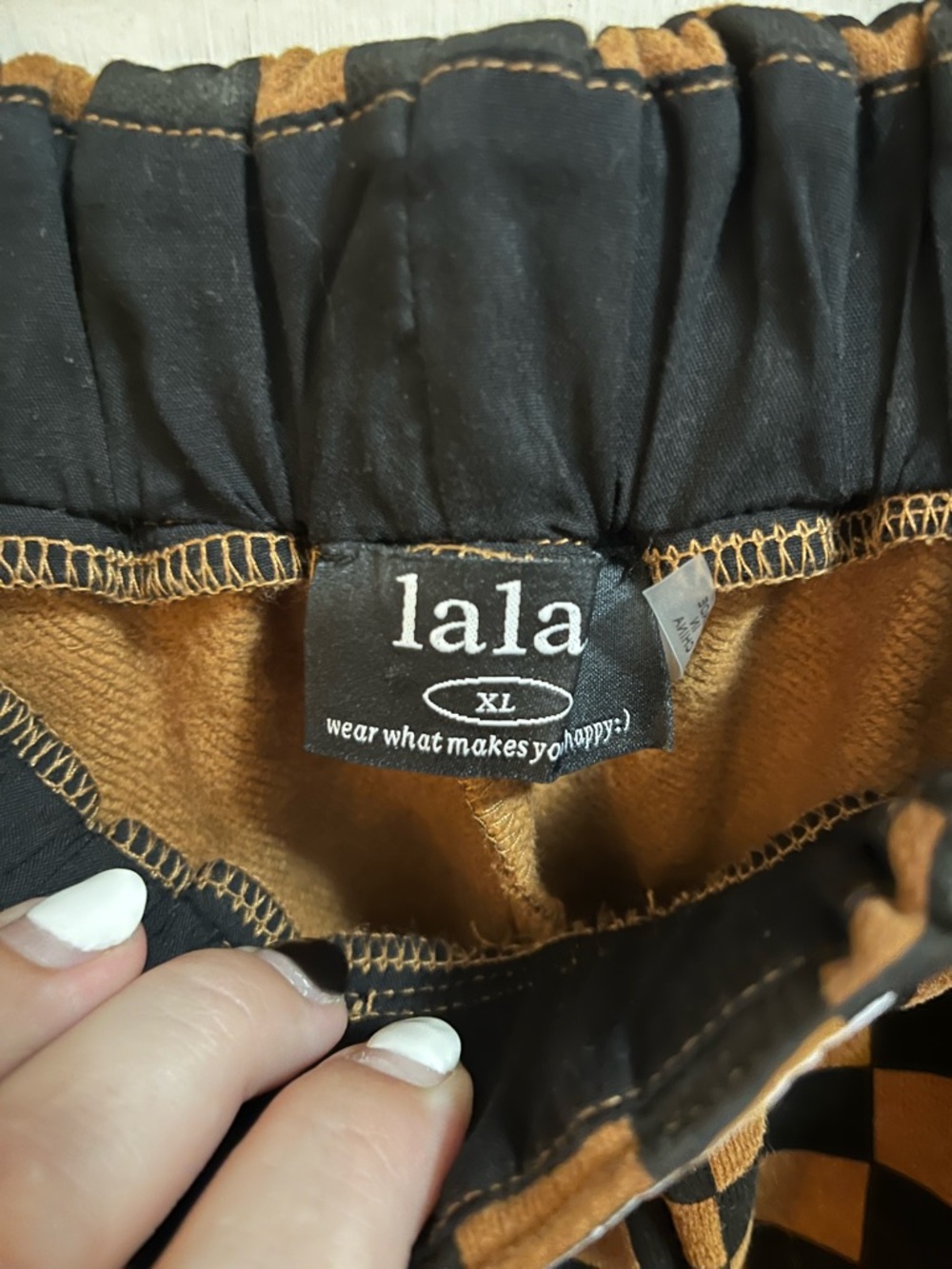Dressed In Lala Rocky Harem Pants In Carmel + Black Checkerboard - Picture 2 of 4